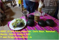 43937 19 045 Salsa zubereiten, Costa Maya, Mahahual, Mexiko, Central-Amerika 2022.jpg